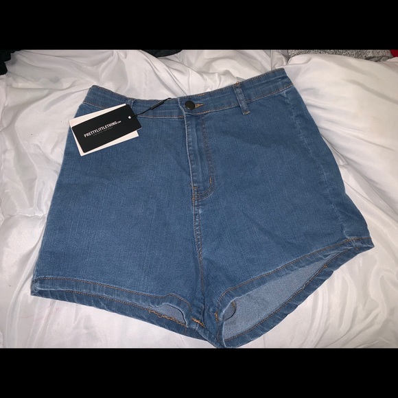 PrettyLittleThing Pants - Mid Wash Disco Fir short